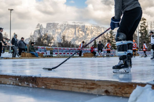 Pondhockey with a view